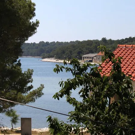 Διαμέρισμα Verunic 8103a *