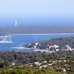 Verunic 8103a Lägenhet Veli Rat
