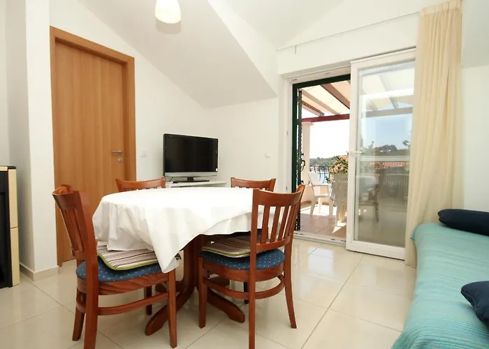 Verunic 8103a Appartement Veli Rat